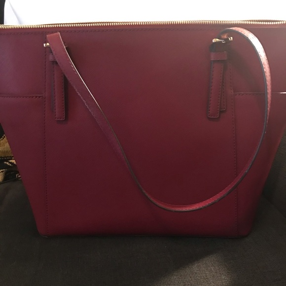 Micheal Kors Purse - Picture 2 of 5